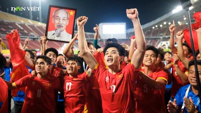 CĐV Đông Nam Á phấn khích với màn lội ngược dòng của U22 Việt Nam tại SEA Games 33