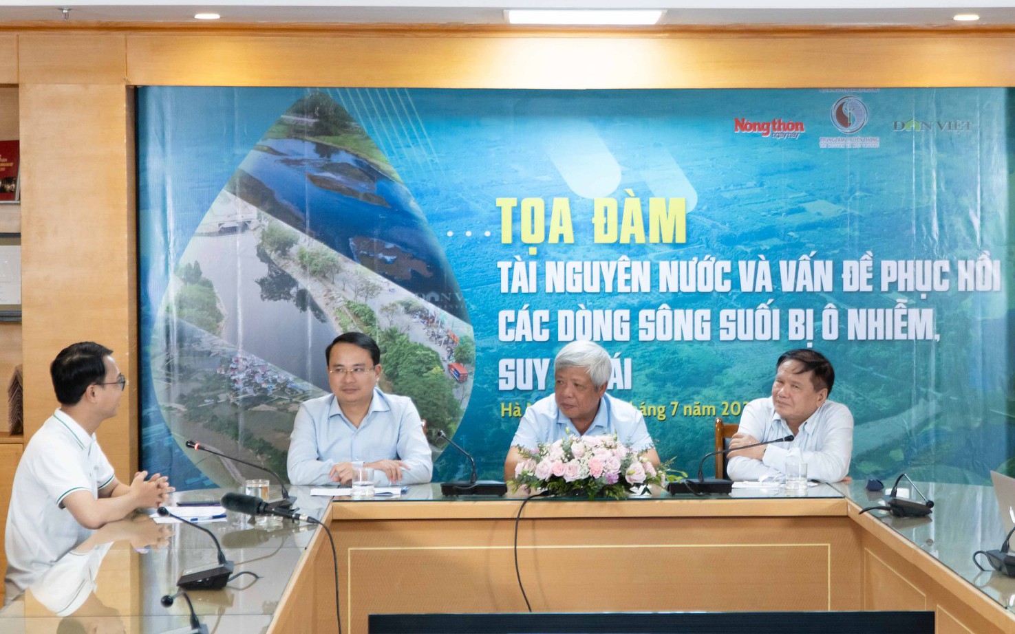 TỌA ĐÀM TRỰC TUYẾN: Tài nguyên nước và vấn đề phục hồi các dòng sông suối bị ô nhiễm suy thoái