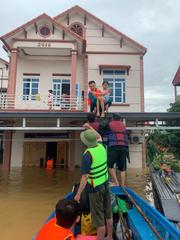 Những người hùng giữa thời bình ở Thái Nguyên: Vượt hiểm nguy cứu hộ hàng trăm người trong cơn mưa lũ