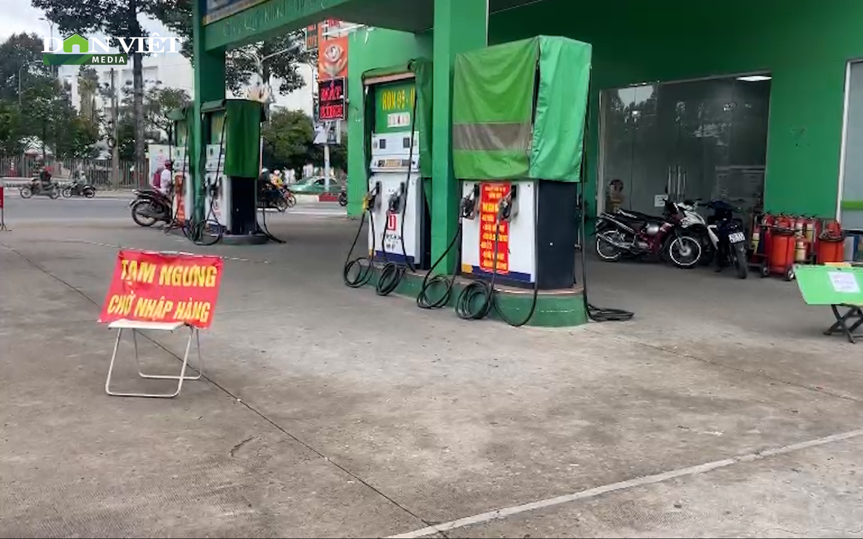 Đồng Nai: Nhiều cây xăng đồng loạt treo biển hết hàng, chỉ bán giới hạn số lượng