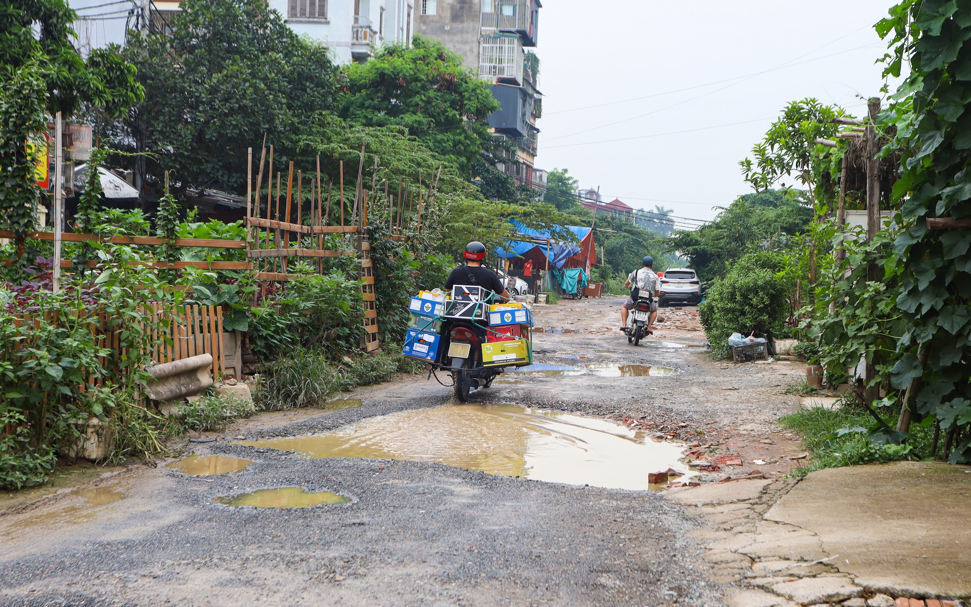 Đoạn đường dài 200m làm 15 năm chưa xong: Dân khốn khổ, phường "bó tay"