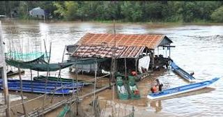 Lũ lớn trên sông Mekong, đang di chuyển về ĐBSCL