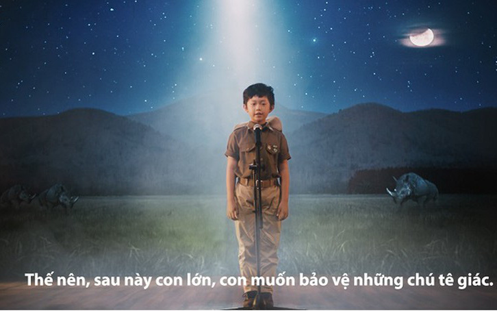 "Mai sau con lớn" - đoạn phim mang thông điệp chấm dứt nạn săn bắn tê giác làm lay động trái tim người xem