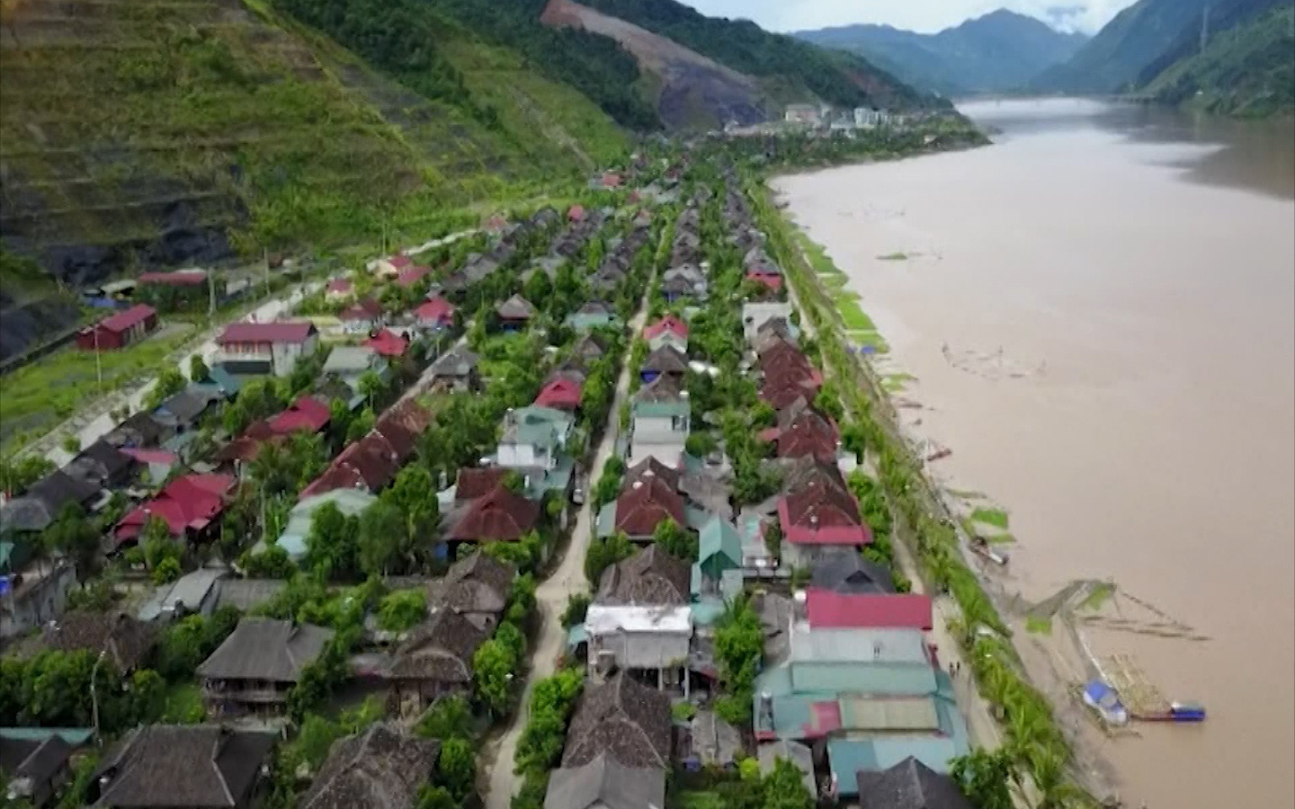 "Trăm hoa đua nở" các mô hình phát triển kinh tế hộ gia đình ở thị xã Mường Lay, Điện Biên