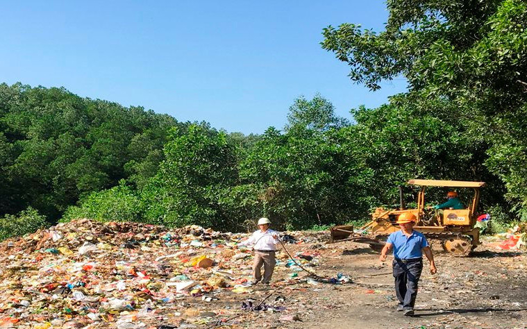 Thanh Hóa: Lợi ích kép từ việc sử dụng công nghệ vi sinh xử lý rác thải