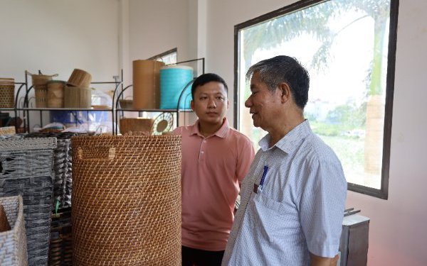 Video: Bán sản phẩm OCOP ra nước ngoài, làng nghề mây tre Ngọc Động thu gần 100 tỷ/năm