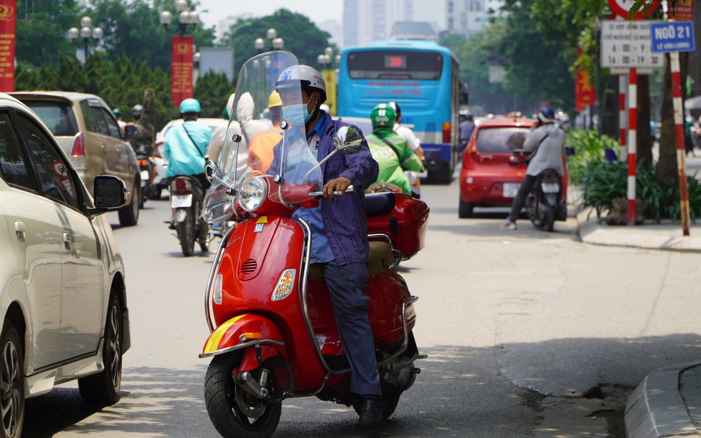 Người Hà Nội kín mít như 