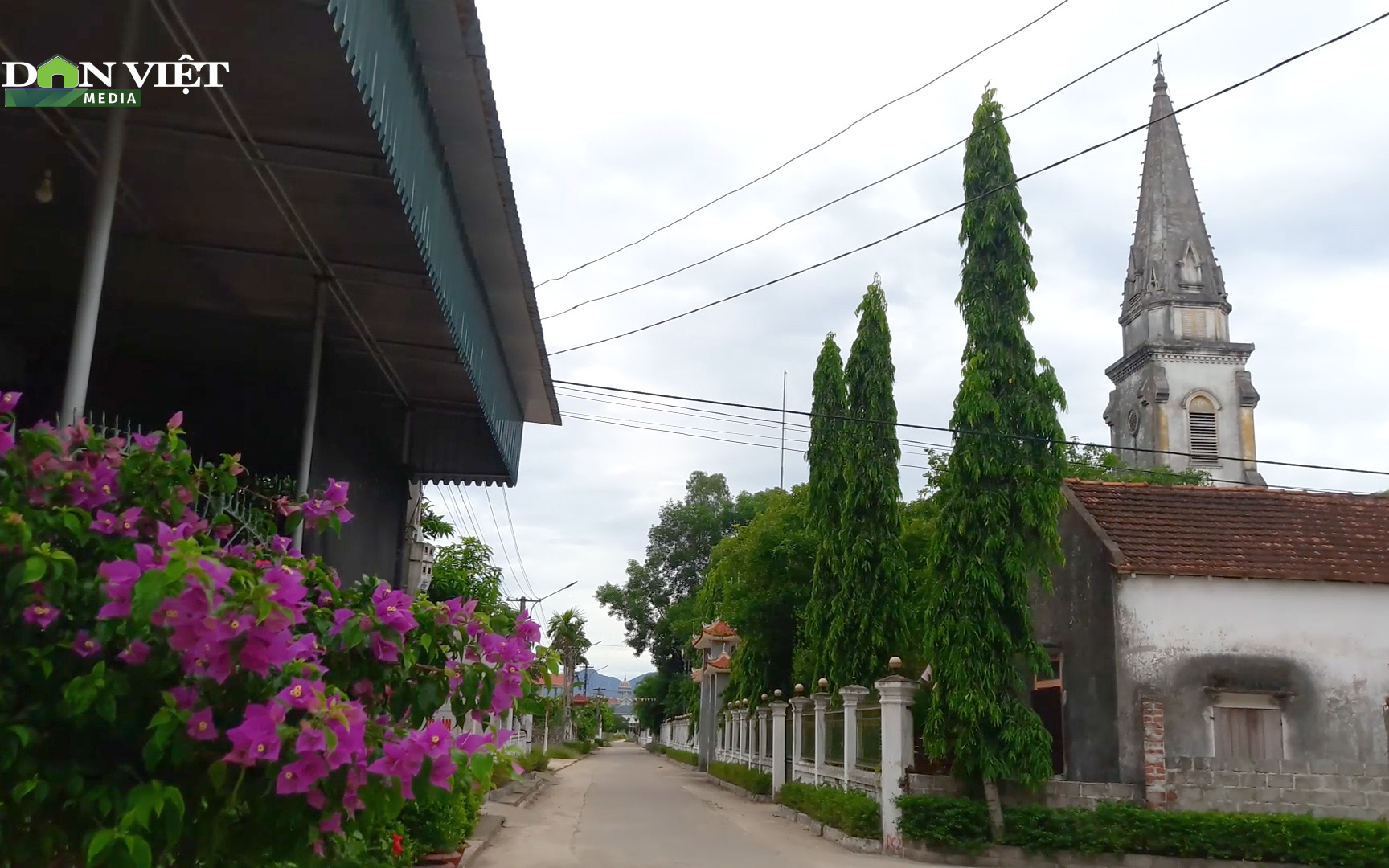 Video: Đổi thay ở xóm đạo Bình Yên - thôn giáo toàn tòng đầu tiên ở Hà Tĩnh đạt chuẩn nông thôn mới 