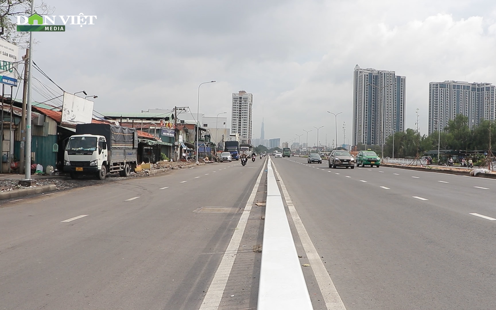 Video: Đại lộ Nguyễn Văn Linh hoàn thành mở rộng, người dân TP.HCM phấn khởi