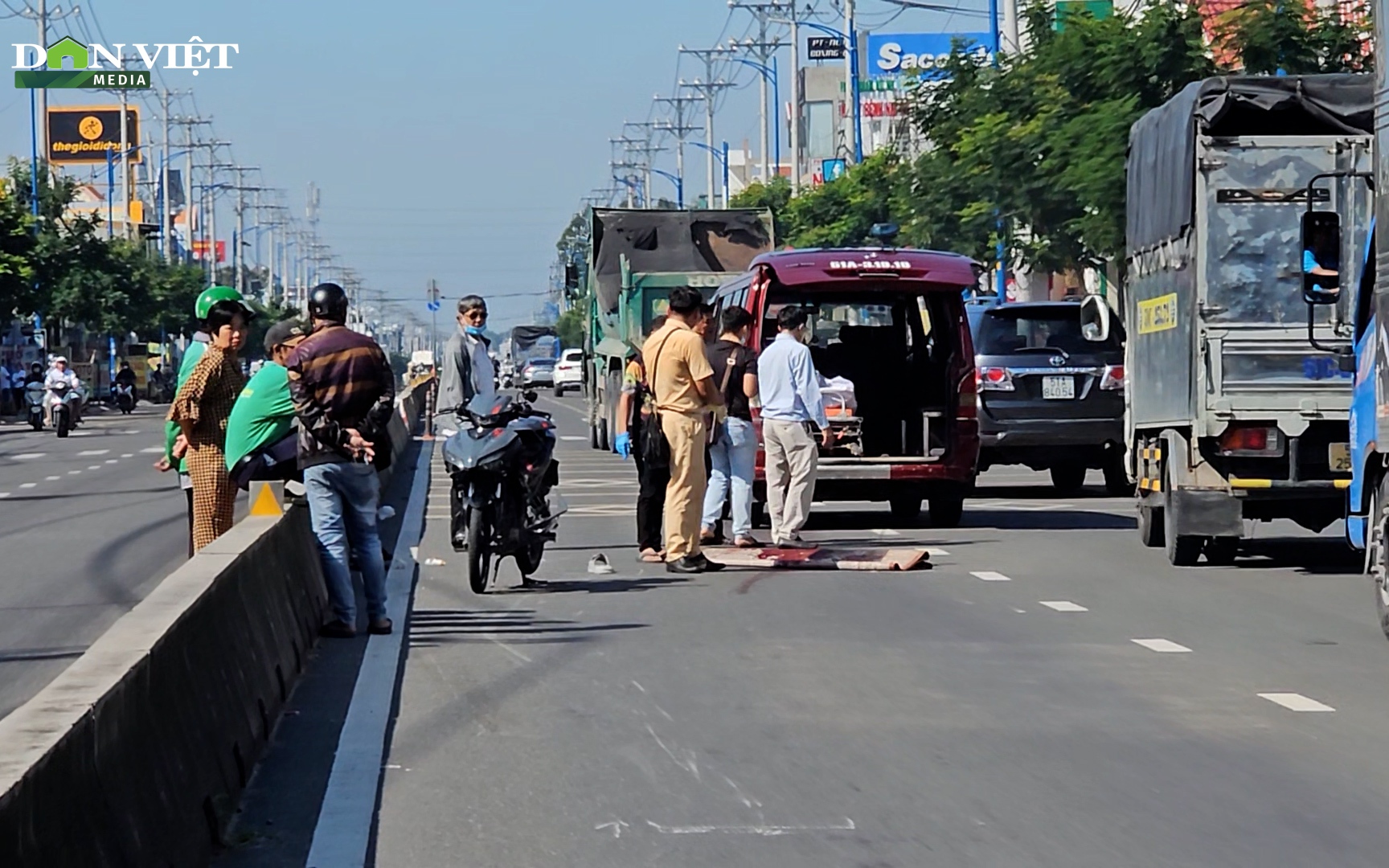 TP.HCM: Đi rút tiền từ ngân hàng về, cụ ông U80 bị xe máy tông tử vong