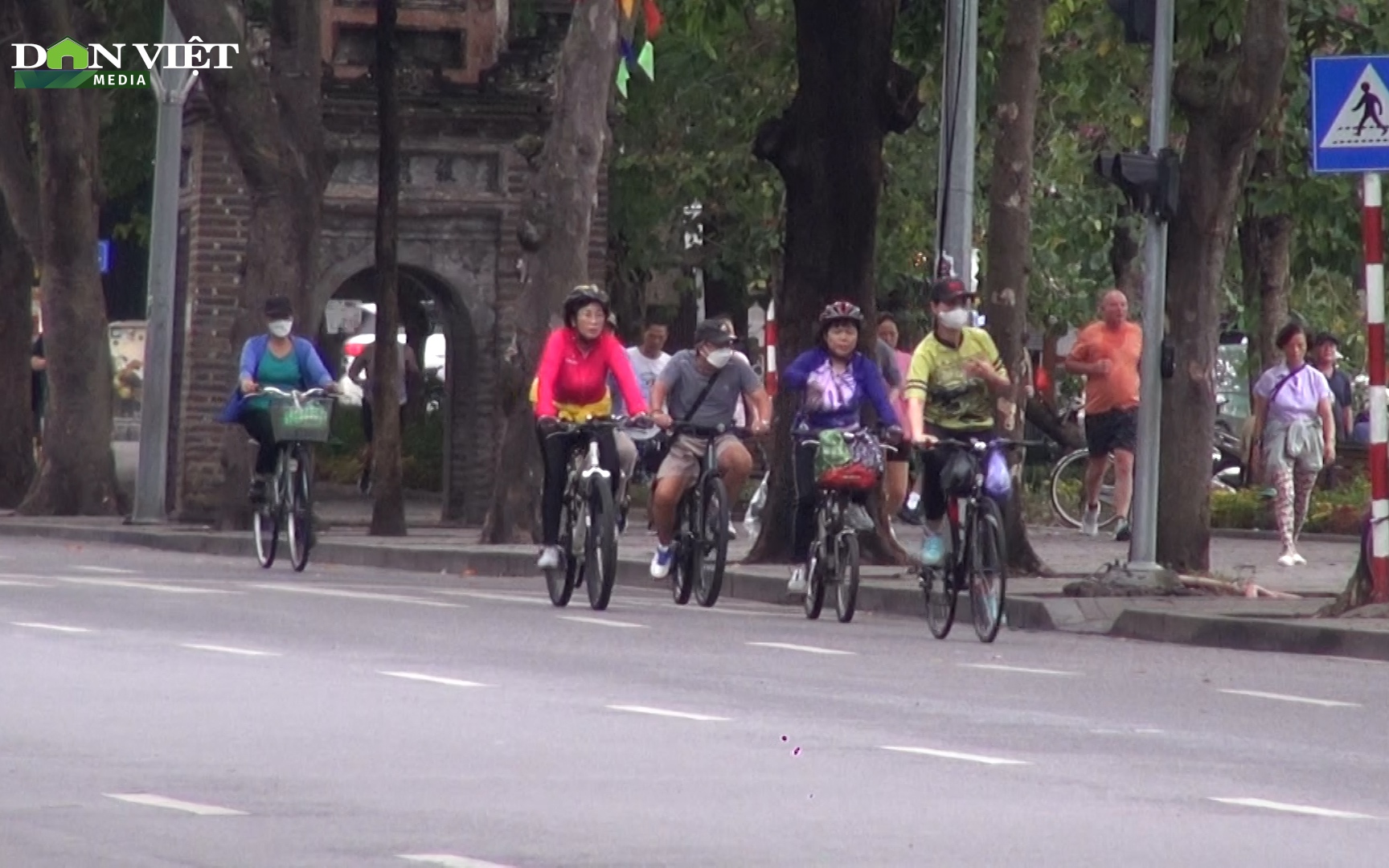 Clip: Người Hà Nội áo 