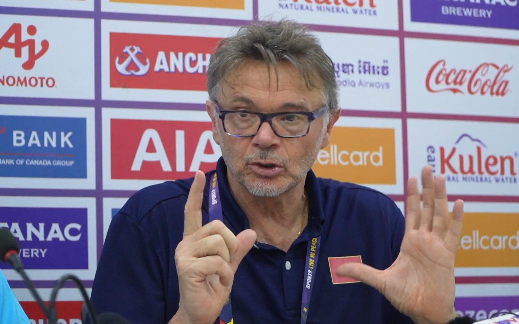 HLV Troussier: Không có đội nào vượt trội U22 Việt Nam ở SEA Games 32