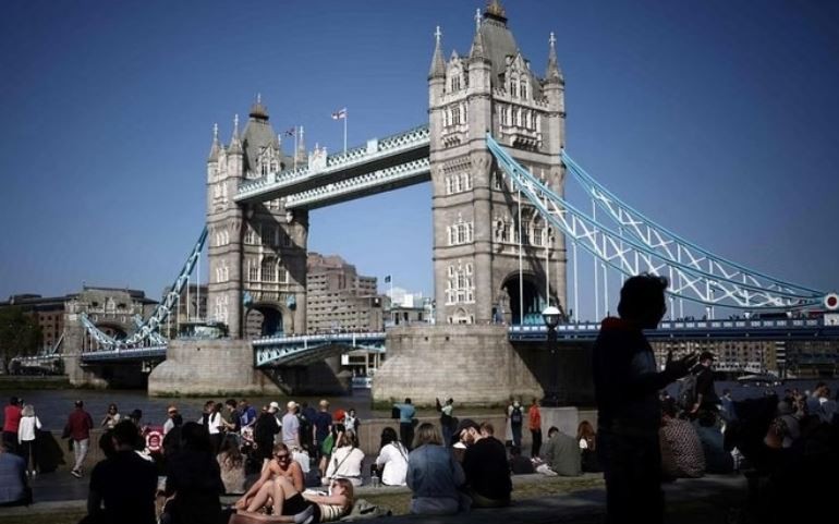 Clip: Thủ đô London đối mặt tình trạng sụt lún, nhiều tòa nhà lịch sử nứt nghiêng