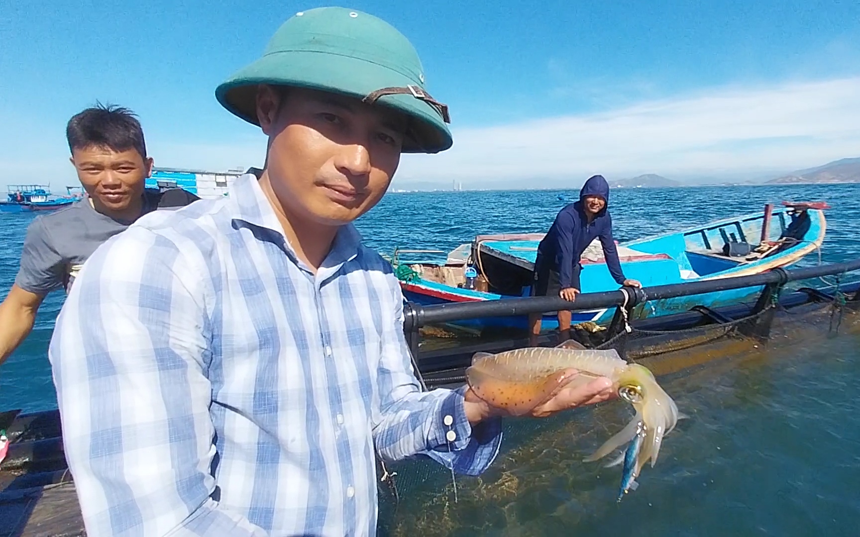 Nhiều tuyến đường Hà Nội ùn tắc kéo dài trong ngày làm việc cuối cùng kỳ nghỉ lễ 2/9 