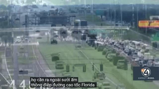 Hàng trăm người dân Florida sơ tán tránh bão Milton