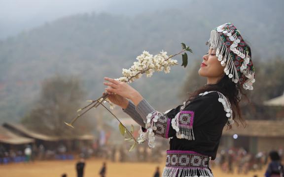 Về “miền quê cổ tích” Ngọc Chiến tham gia Ngày hội hoa sơn tra