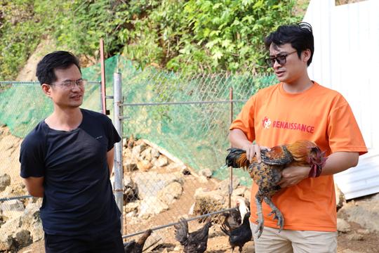 Giảng viên Đại học Tây Bắc đam mê bảo tồn và phát triển giống gà Mông đen bản địa