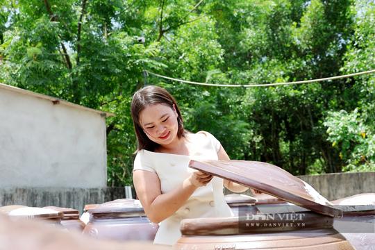 Hà Tĩnh: Nước mắm truyền thống “cất cánh” nhờ chuyển đổi số, khẳng định thương hiệu OCOP vươn tầm quốc tế
