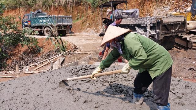 Xã vùng cao Phú Nhuận (Lào Cai) chỉ còn cách đích nông thôn mới nâng cao "một vài bước chân"