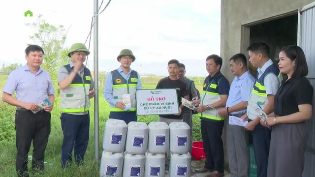 Khuyến nông Quốc gia chung tay hỗ trợ nông dân Hà Tĩnh xử lý ao nuôi cua, dựng lại vườn bưởi 